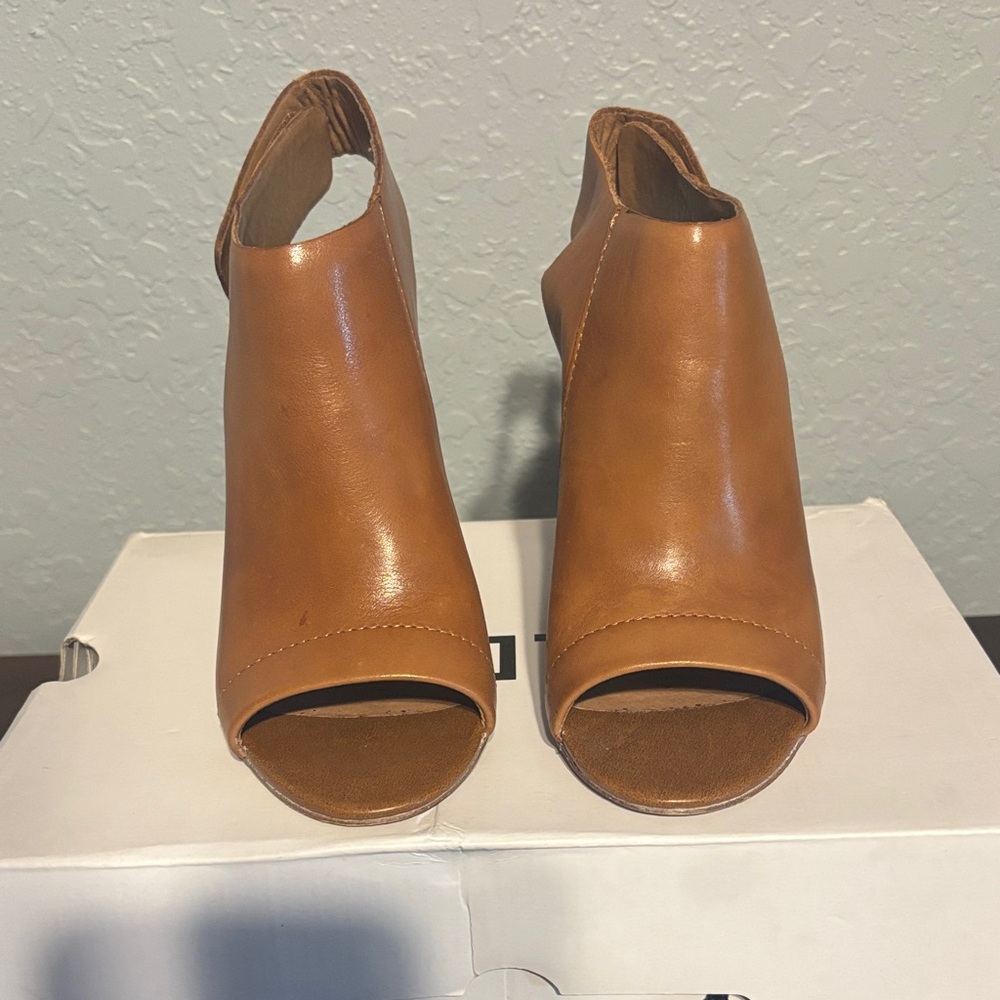 Aldo Tan Open-Toe Leather Mule Clogs